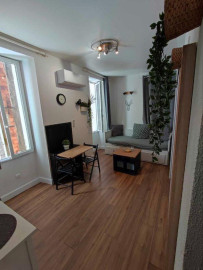 Bail étudiant studio climatisé proche centre Marseille 4ème