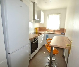 Beau 2P meublé 45m² avec ascenseur et parking Colombes