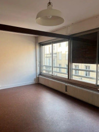 Beau et grand studio 39m² dans la vieille ville Nancy