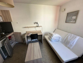 Beau studio 18m² meublé REIMS Reims