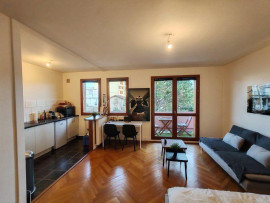 Beau  studio 32m² avec balcon et parking Bron