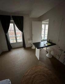 Beau studio de 20m² très calme et très clair (Sud) Paris 15ème
