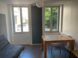 Beau studio meublé 19m² à 2mn de Jaude Clermont-Ferrand