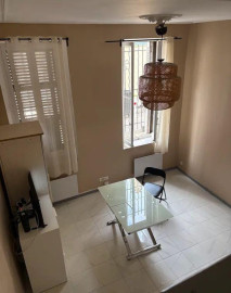 Beau studio meublé 25m² refait à neuf Marseille 6ème