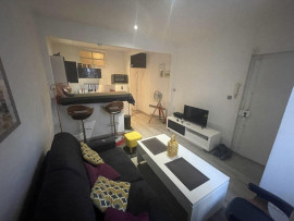 Beau studio meublé 26m² dans rue très calme Marseille 6ème