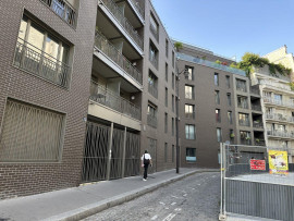 Beau studio meublé 32m² au calme sur jardin Paris 18ème