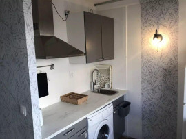 BEAU STUDIO MEUBLÉ COSY 20M² AVEC BALCON Évry-Courcouronnes