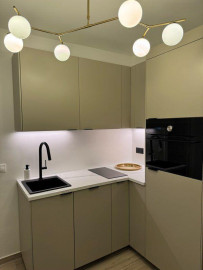 Beau studio rénové et équipé 21m² BAIL CIVIL Paris 9ème