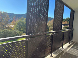 Beau T2 meublé 32m² avec terrasse, vue dégagée Marseille 11ème