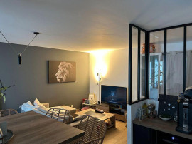 Beau T2 meublé 49m² lumineux avec loggia et garage Villeurbanne