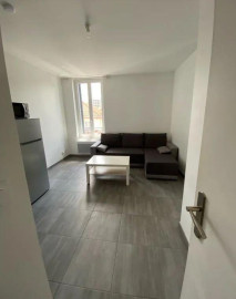 Beau T2 meublé et lumineux à BRON refait à neuf Bron