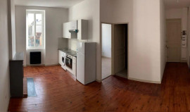 Beau T2 refait à neuf 35m² rue Clovis Hugues Saint-Étienne