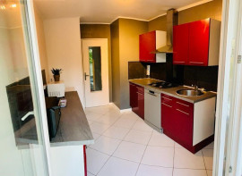 Chambre 12m² avec balcon dans bel appartement Évry-Courcouronnes