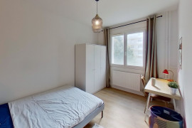 Chambre 2 -  1 chambre disponible en colocation Vaulx-en-Velin