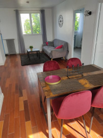 Chambre dans un appartement chaleureux avec salon et salle à manger partagés (loyer tout inclus) Champigny-sur-Marne