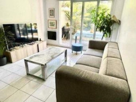 Chambre disponible dans 3 pièces Noisy-le-Grand