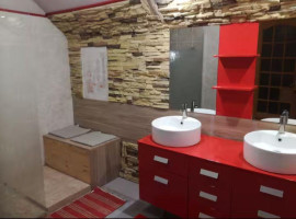 Chambre/suite de 45m2 Beton-Bazoches