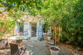 Charmante maison de village, cours privatives Sérignan-du-Comtat