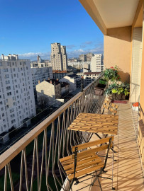 Coloc sympa dernier étage gratte ciel Villeurbanne