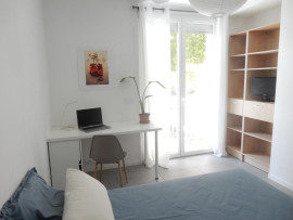 Colocation dans petit appartement (2 colocataires) Marseille 4ème