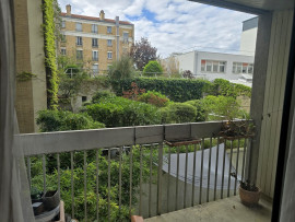Coup de cœur – 3 pièces avec balcon à deux pa Paris 15ème