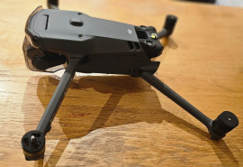 DJI MAVIC 3T (3 Thermal) avec des extras Évron