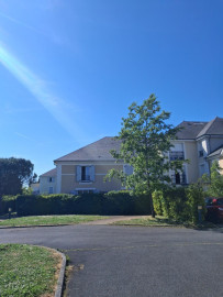 Duplex avec jardin 😊. Tours