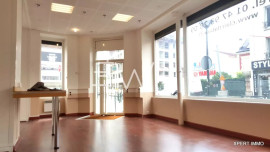 Emplacement n° 1 : Boutique d'Angle 170m² Asnières-sur-Seine