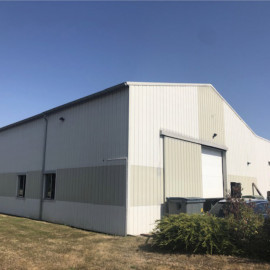 Entrepôt d'une surface de 700 m² à vendre au sud de la Bourgogne Dracy-le-Fort