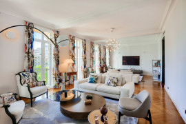 Exceptionnel appartement de 171 m2 situé au coeur du quartier des Musiciens avec vue sur les jardins Mozart Nice