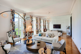 Exceptionnel appartement de 171 m2 situé au coeur du quartier des Musiciens avec vue sur les jardins Mozart Nice