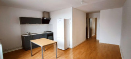 F3 lumineux 2 chambres entrée privative Fourchambault