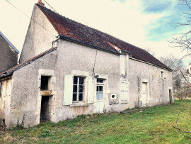 Ferme mitoyenne sur 1.500m² avec vue ! Donzy