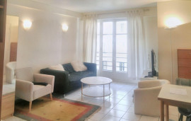 Grand studio avec balcon Porte Maillot Paris 17ème