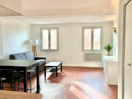 Grand studio meublé et équipé, entièrement refait Aix-en-Provence