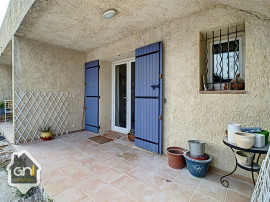 Immeuble de 3 Appartements Sénas