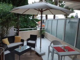 Joli studio avec terrasse, exposition sud-est Nice