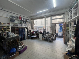 Local commercial 48 m² Paris 18ème