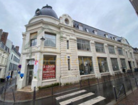 Local commercial avec vitrine en plein centre-ville Saint-Quentin