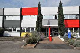 Location bureaux divisibles d'une surface de 500 m² proche de Lyon Mâcon