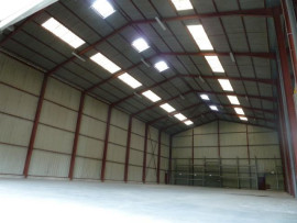 Location d'un entrepôt d'une surface de 2 400 m² proche de Chalon-sur-Saône Branges