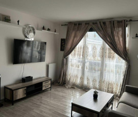 Location meublée appartement 2 pièces 48 m² Suresnes