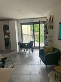 Location Studio haut standing avec Balcon Colombes
