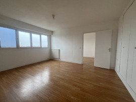 lot 215 - Noisy-le-Grand Noisy-le-Grand