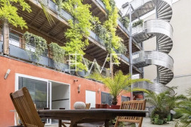 Mairie de Saint Ouen : Bureau / Atelier  19 m² Saint-Ouen-sur-Seine