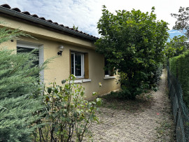 Maison à rénover avec jardin – Saint-Genis-Laval – 71 m² habitables Saint-Genis-Laval