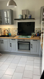 Maison bien placée et tranquille. Bourges