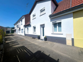 Maison de ville avec garage et jardin, Cernay Cernay