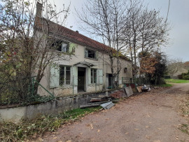 Maison indépendante avec potentiel Donzy