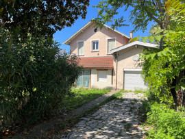 MAISON INDIVIDUELLE A RENOVER AVEC JARDIN - LYON 8 Lyon 8ème